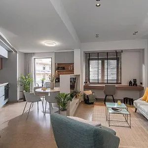  Apartment The Penthouse